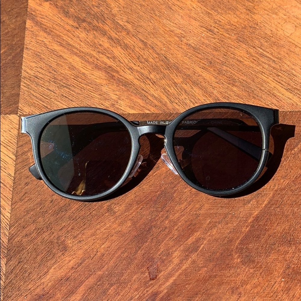 AEO Stylish Black and Gold Sunglasses